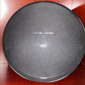 harmon/kardon bluetooth speaker